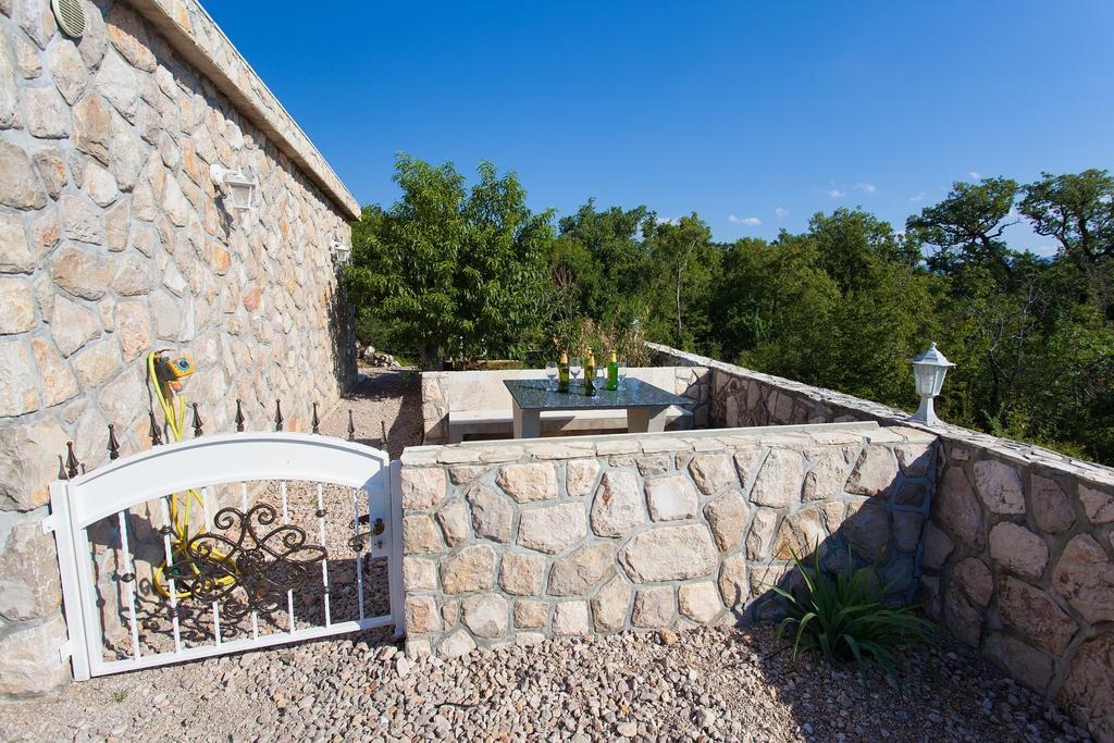 Villa Mir Polje  Екстер'єр фото