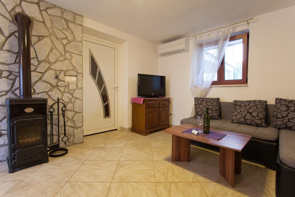 Villa Mir Polje  Екстер'єр фото