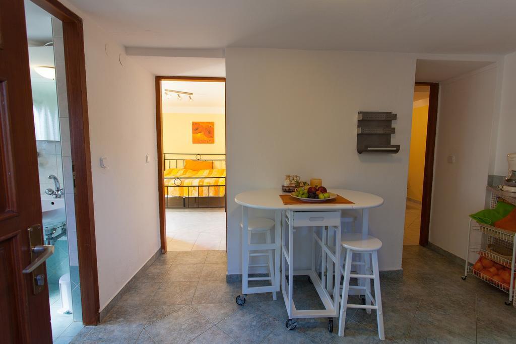 Villa Mir Polje  Екстер'єр фото